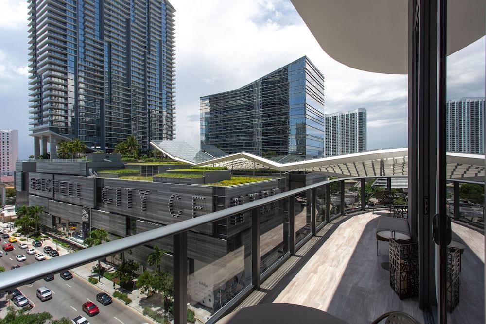 Sls Lux Brickell Hotel Miami Exterior photo